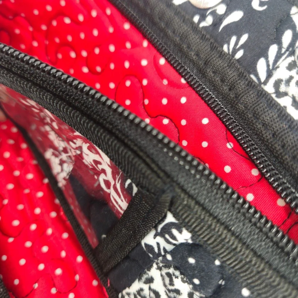 Donna Sharp Quilted Patchwork Wallet Black White Red Snap Close Organizer Clutch